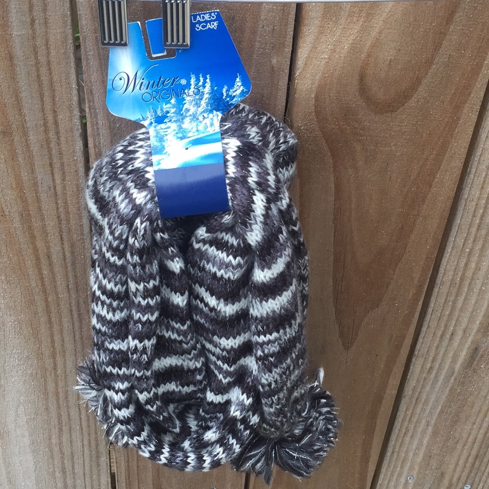 Winter Originals Ladies Scarf NWT